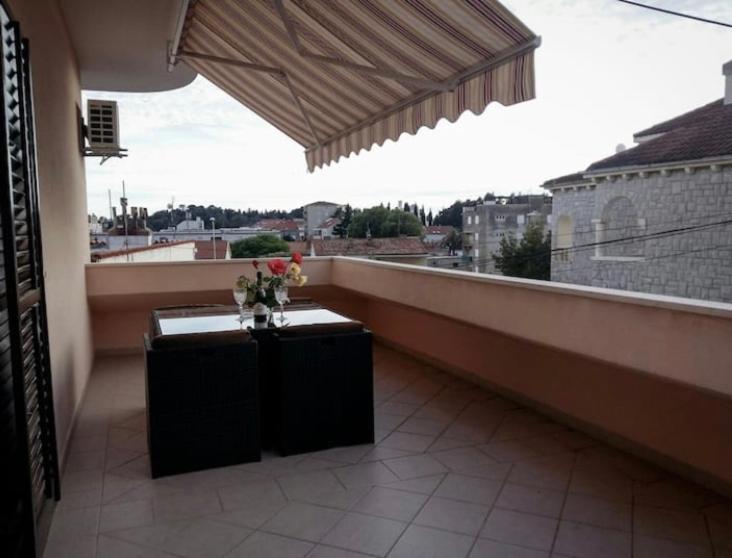 מאקרסקה Apartmani Jovic מראה חיצוני תמונה