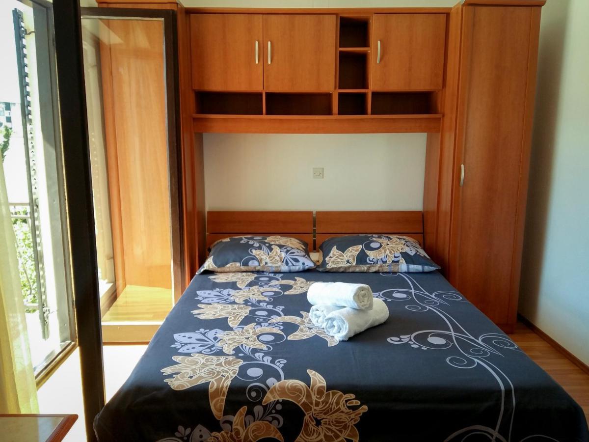 מאקרסקה Apartmani Jovic מראה חיצוני תמונה